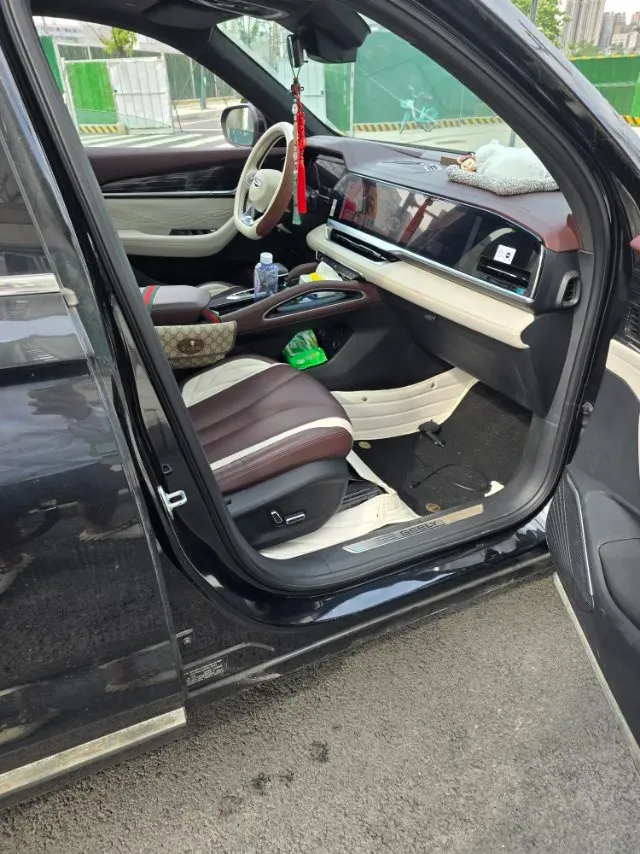 2021 Geely Monjaro 2.0T 218HP L4 7DCT,autocango,china used car exporter,china ev exporter,chinese used car exporter,chinese used ev exporter