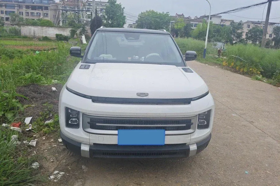 2023 Geely ICON 1.5T 181HP L4 7DCT,autocango,china used car exporter,china ev exporter,chinese used car exporter,chinese used ev exporter