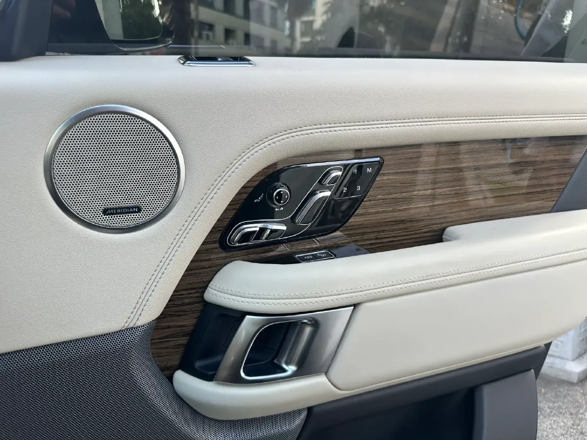 2018 Land Rover Range Rover 3.0T 340HP V6 8AT,autocango,china used car exporter,china ev exporter,chinese used car exporter,chinese used ev exporter