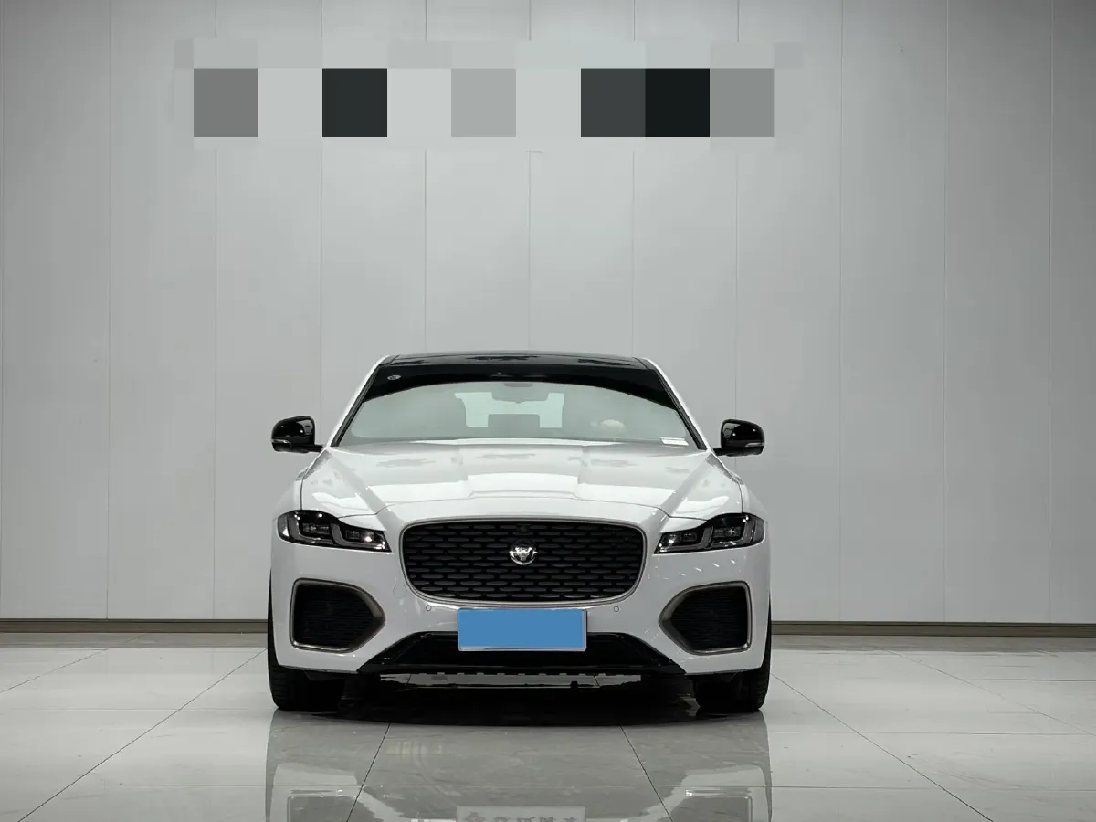 2024 Jaguar XFL 2.0T 300HP L4 8AT,autocango,china used car exporter,china ev exporter,chinese used car exporter,chinese used ev exporter