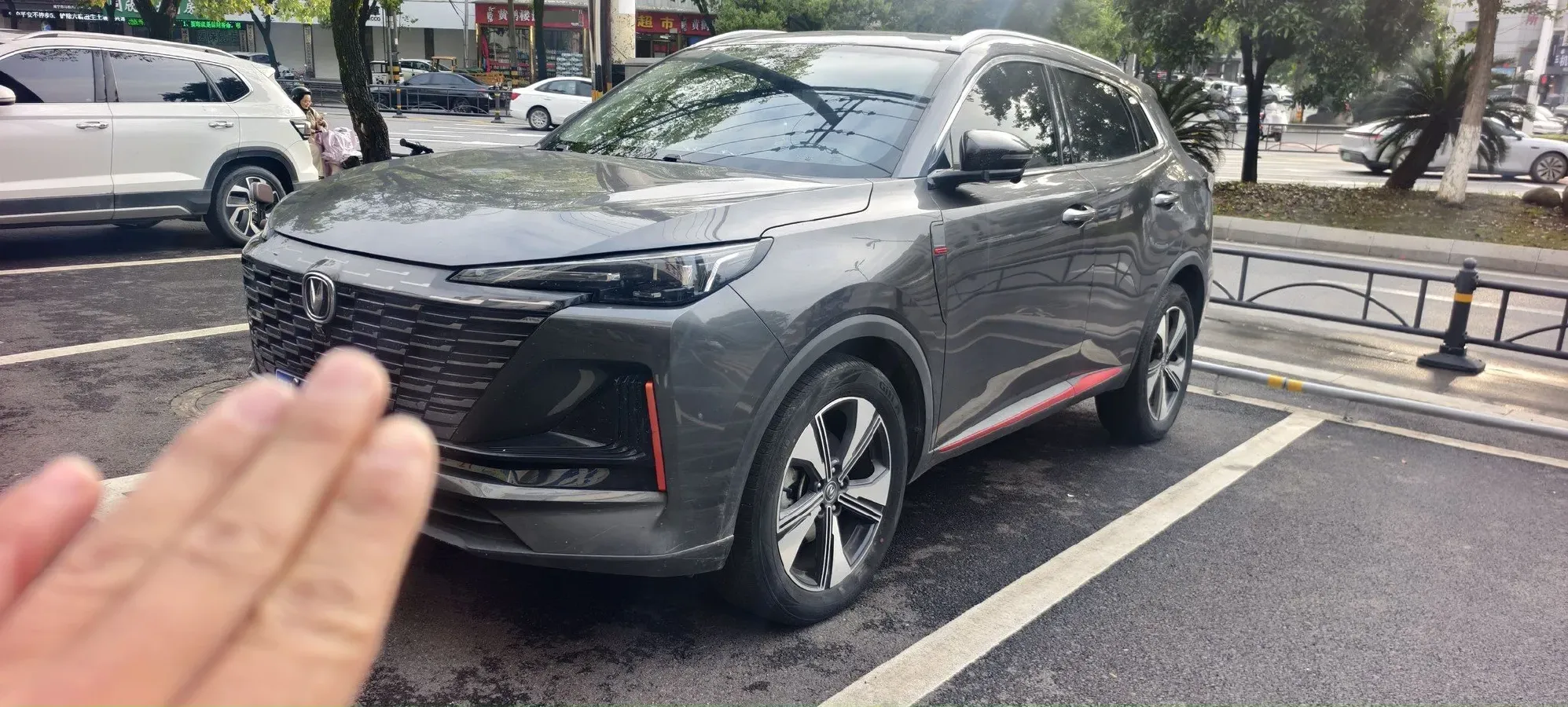 2022 ChangAn Oshan X7 Plus 1.5T 188HP L4 7DCT,autocango,china used car exporter,china ev exporter,chinese used car exporter,chinese used ev exporter