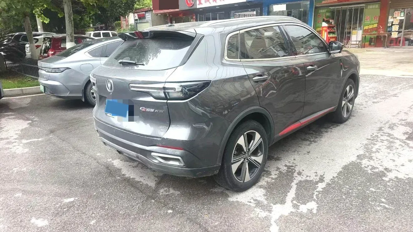 2022 ChangAn Oshan X7 Plus 1.5T 188HP L4 7DCT,autocango,china used car exporter,china ev exporter,chinese used car exporter,chinese used ev exporter