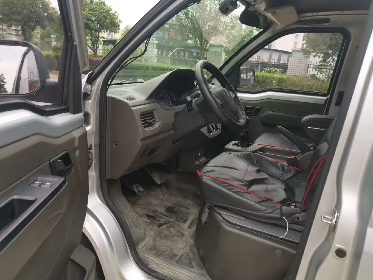 2020 WuLing RongGuang New Truck Special 1.8L 125HP L4 5MT,autocango,china used car exporter,china ev exporter,chinese used car exporter,chinese used ev exporter