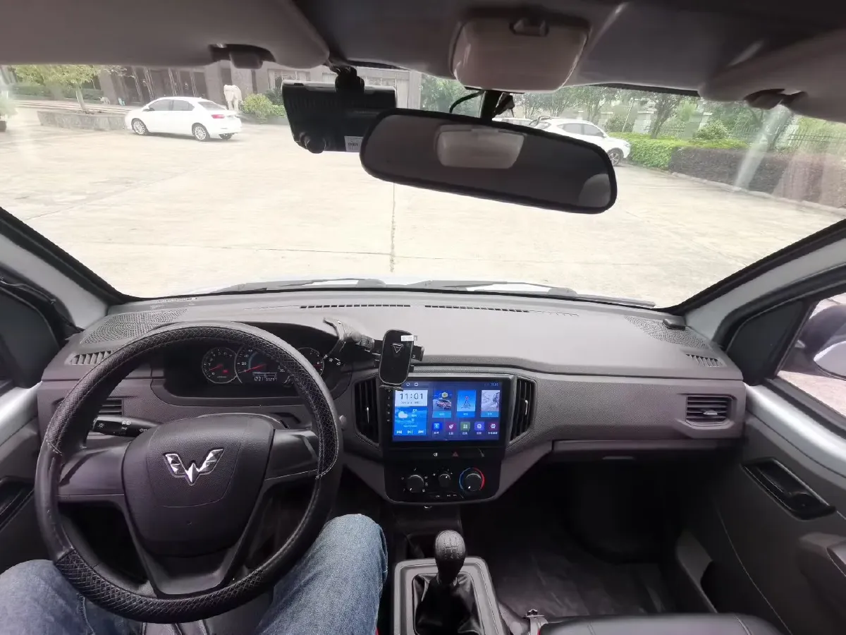 2020 WuLing RongGuang New Truck Special 1.8L 125HP L4 5MT,autocango,china used car exporter,china ev exporter,chinese used car exporter,chinese used ev exporter