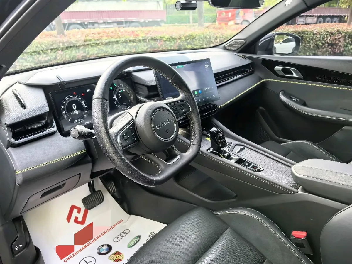 2023 LYNK&CO 03 2.0T 254HP L4 7DCT,autocango,china used car exporter,china ev exporter,chinese used car exporter,chinese used ev exporter