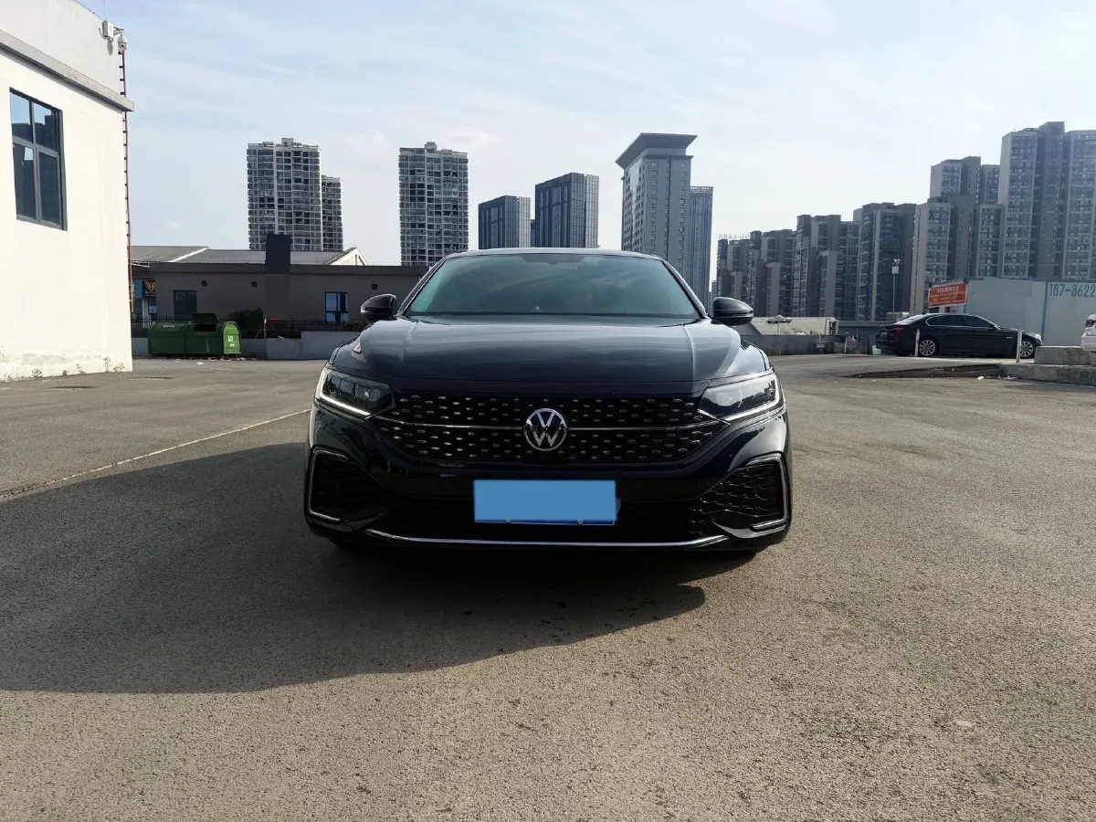 2024 Volkswagen Passat 2.0T 186HP L4 7DCT,autocango,china used car exporter,china ev exporter,chinese used car exporter,chinese used ev exporter