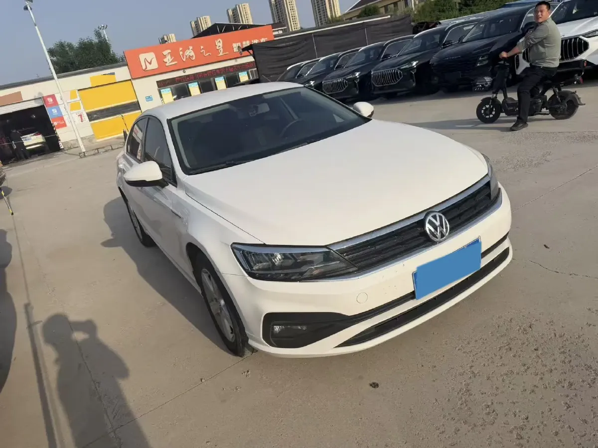 2019 Volkswagen T-Cross 1.4T 150HP L4 7DCT,autocango,china used car exporter,china ev exporter,chinese used car exporter,chinese used ev exporter