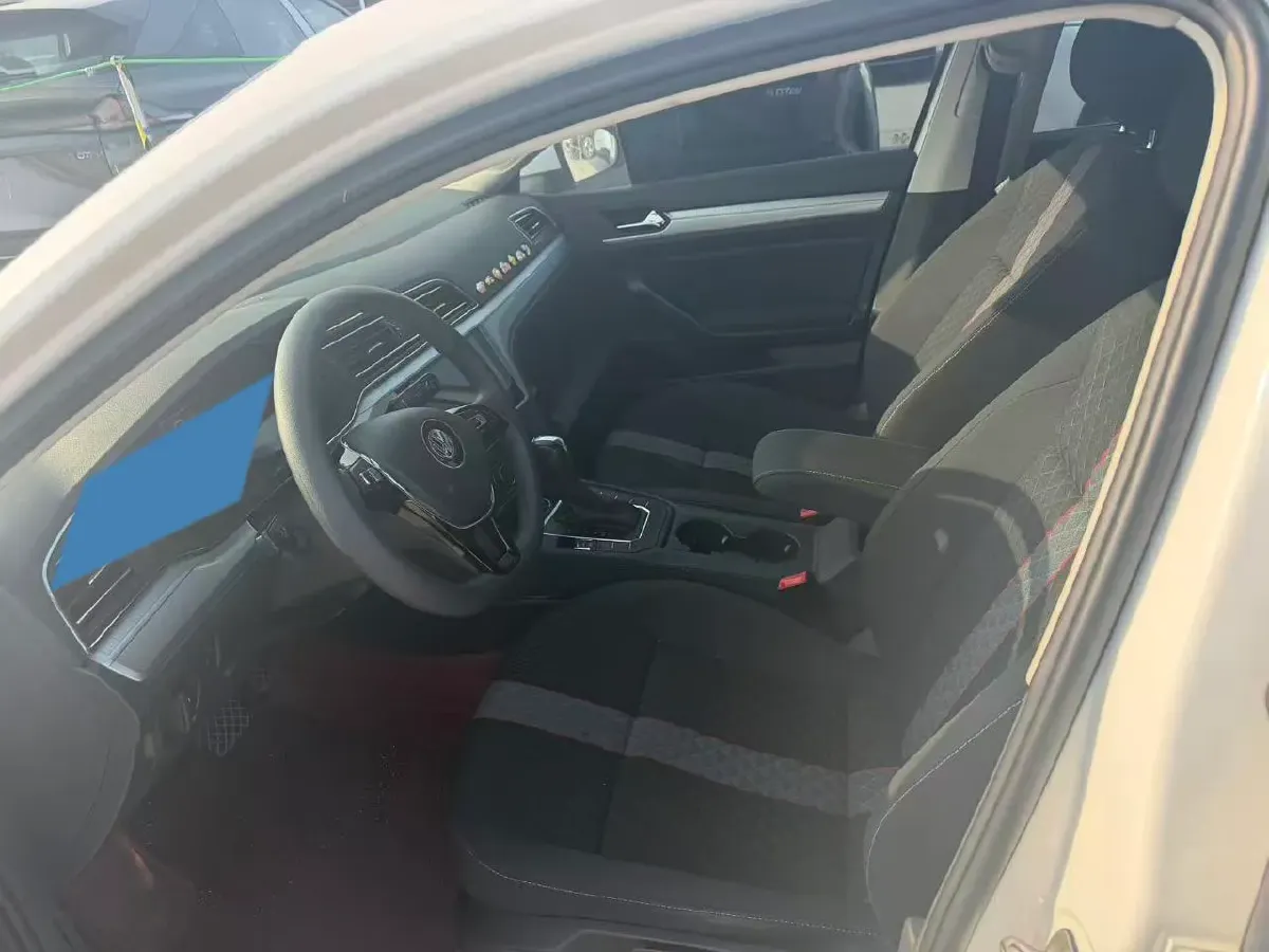 2019 Volkswagen T-Cross 1.4T 150HP L4 7DCT,autocango,china used car exporter,china ev exporter,chinese used car exporter,chinese used ev exporter