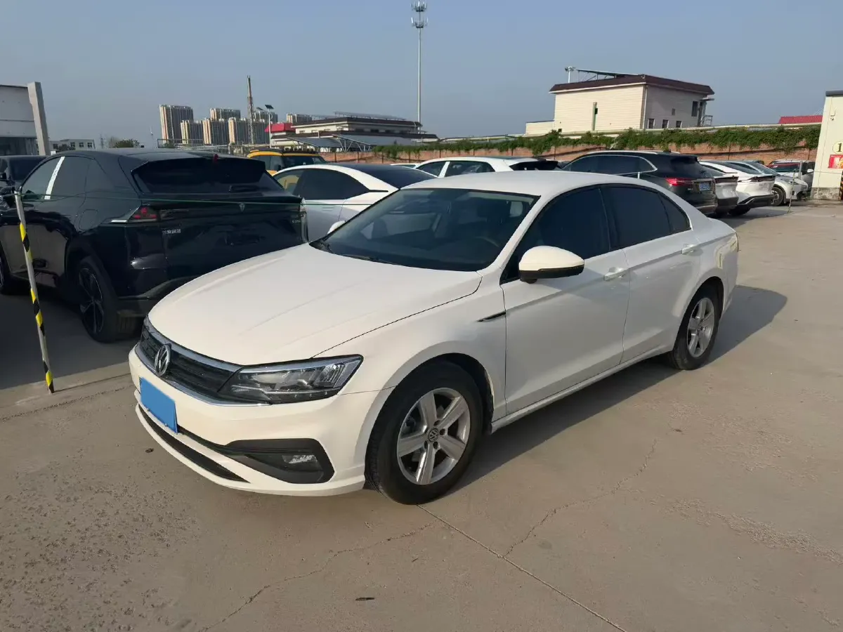 2019 Volkswagen T-Cross 1.4T 150HP L4 7DCT,autocango,china used car exporter,china ev exporter,chinese used car exporter,chinese used ev exporter