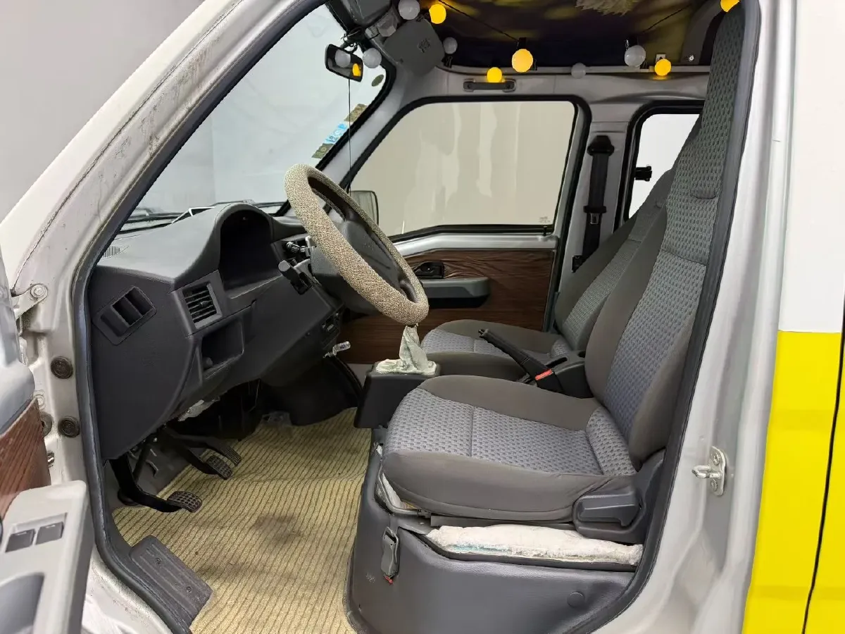 2015 WuLing ZhiGuang 1.2L 82HP L4 5MT,autocango,china used car exporter,china ev exporter,chinese used car exporter,chinese used ev exporter