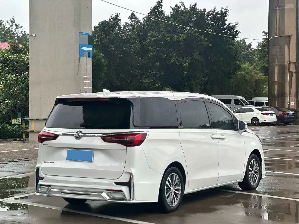 2020 Buick GL8 2.0T 237HP L4 9AT,autocango,china used car exporter,china ev exporter,chinese used car exporter,chinese used ev exporter