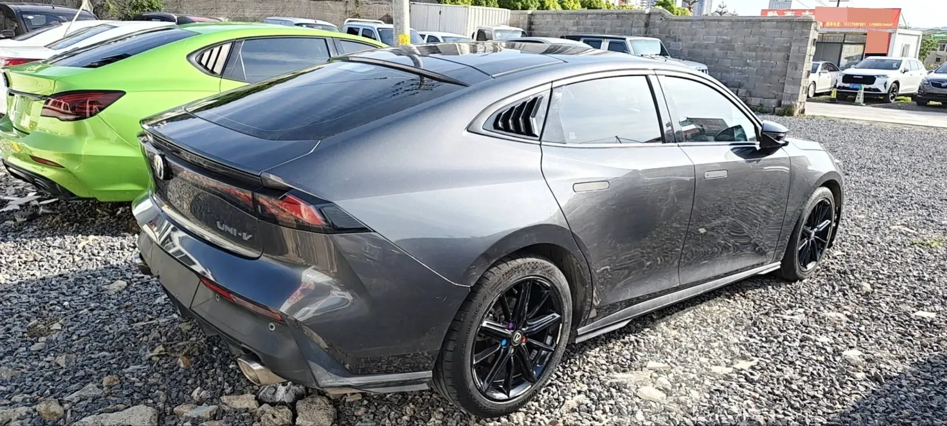 2022 ChangAn UNI-V 1.5T 188HP L4 7DCT,autocango,china used car exporter,china ev exporter,chinese used car exporter,chinese used ev exporter