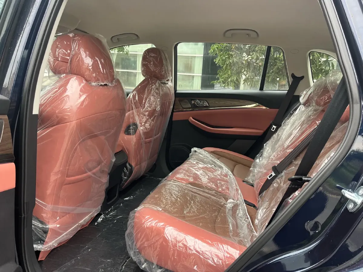 2024 Skyworth HT-i 1.5L 110HP L4 E-CVT PHEV 21.68KWH,autocango,china used car exporter,china ev exporter,chinese used car exporter,chinese used ev exporter