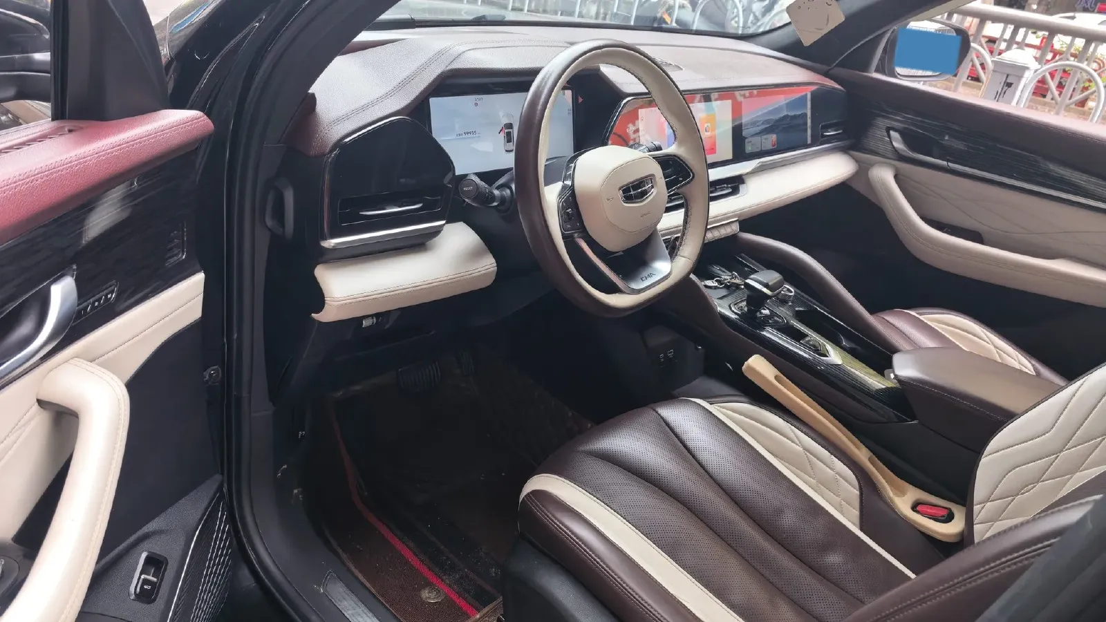 2021 Geely Monjaro 2.0T 218HP L4 7DCT,autocango,china used car exporter,china ev exporter,chinese used car exporter,chinese used ev exporter