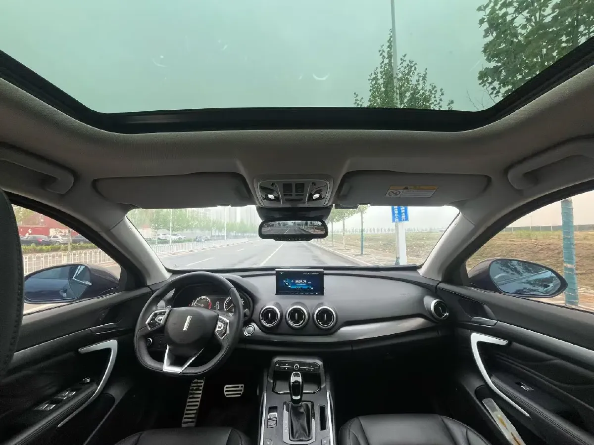 2017 WEY VV7 2.0T 234HP L4 7DCT,autocango,china used car exporter,china ev exporter,chinese used car exporter,chinese used ev exporter