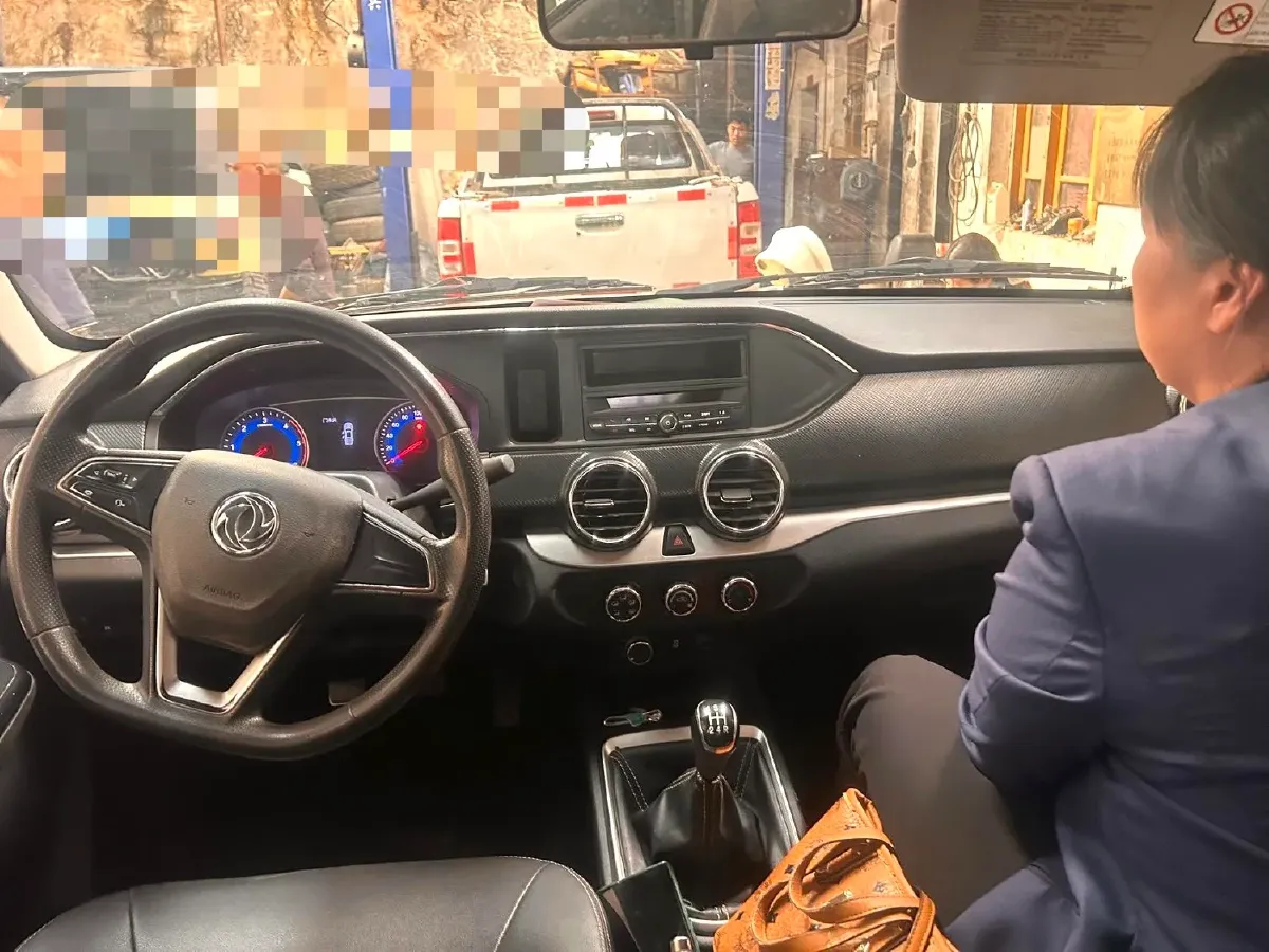 2023 Dongfeng RuiQi 2.4T 165HP L4 5MT,autocango,china used car exporter,china ev exporter,chinese used car exporter,chinese used ev exporter