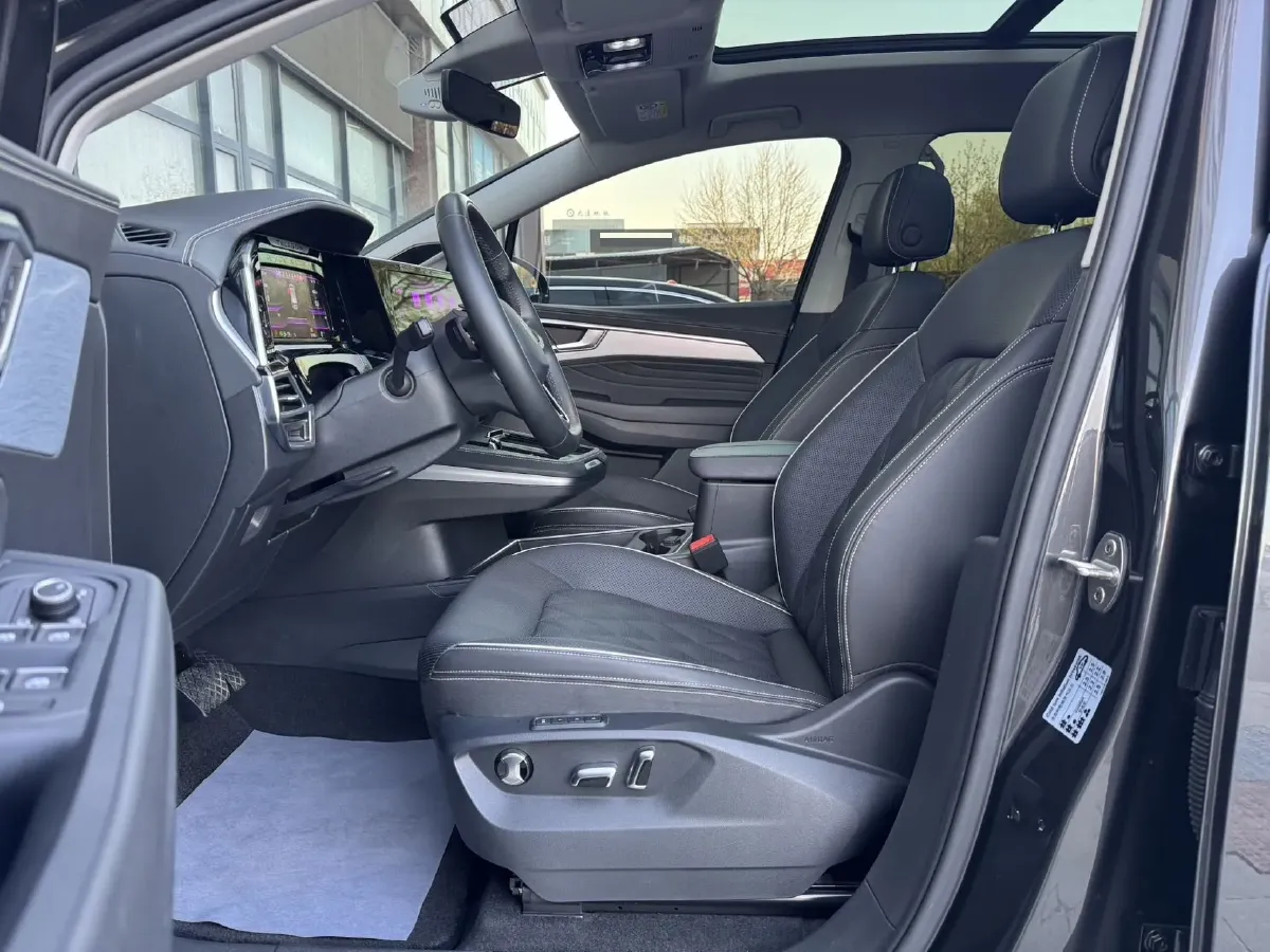 2024 Volkswagen Talagon 2.5T 299HP V6 7DCT,autocango,china used car exporter,china ev exporter,chinese used car exporter,chinese used ev exporter