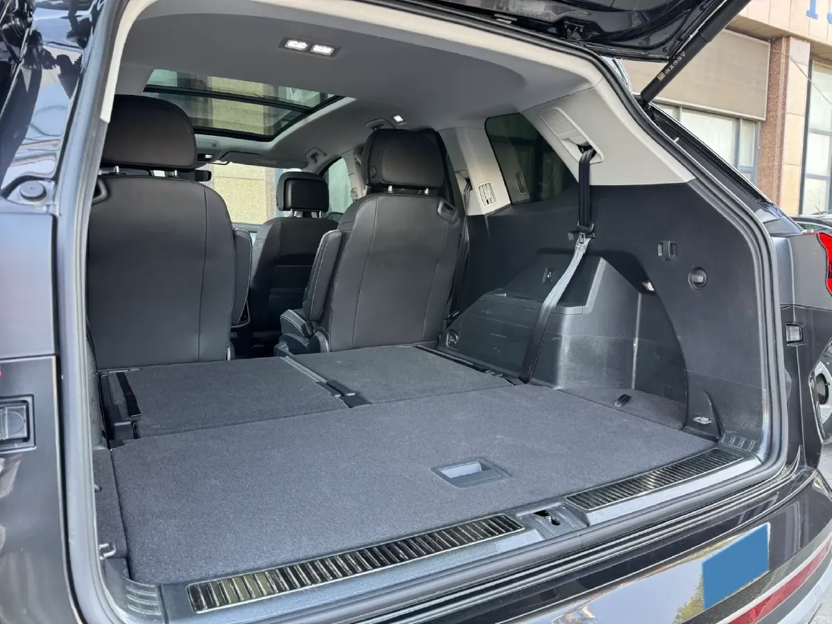 2024 Volkswagen Talagon 2.5T 299HP V6 7DCT,autocango,china used car exporter,china ev exporter,chinese used car exporter,chinese used ev exporter