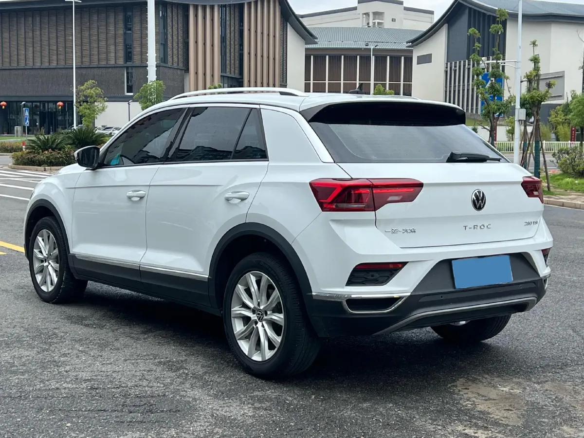 2021 Volkswagen T-Roc 1.4T 150HP L4 7DCT,autocango,china used car exporter,china ev exporter,chinese used car exporter,chinese used ev exporter