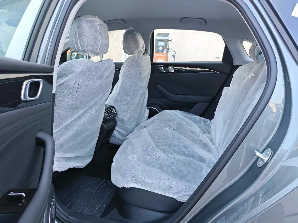 2025 Geely Galaxy L6 1.5L 112HP L4 1DHT PHEV 8.5KWH,autocango,china used car exporter,china ev exporter,chinese used car exporter,chinese used ev exporter