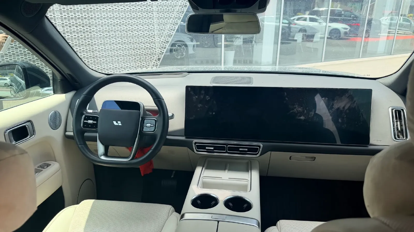 2023 Li L7 Range Extended 154HP REEV 40.9KWH,autocango,china used car exporter,china ev exporter,chinese used car exporter,chinese used ev exporter