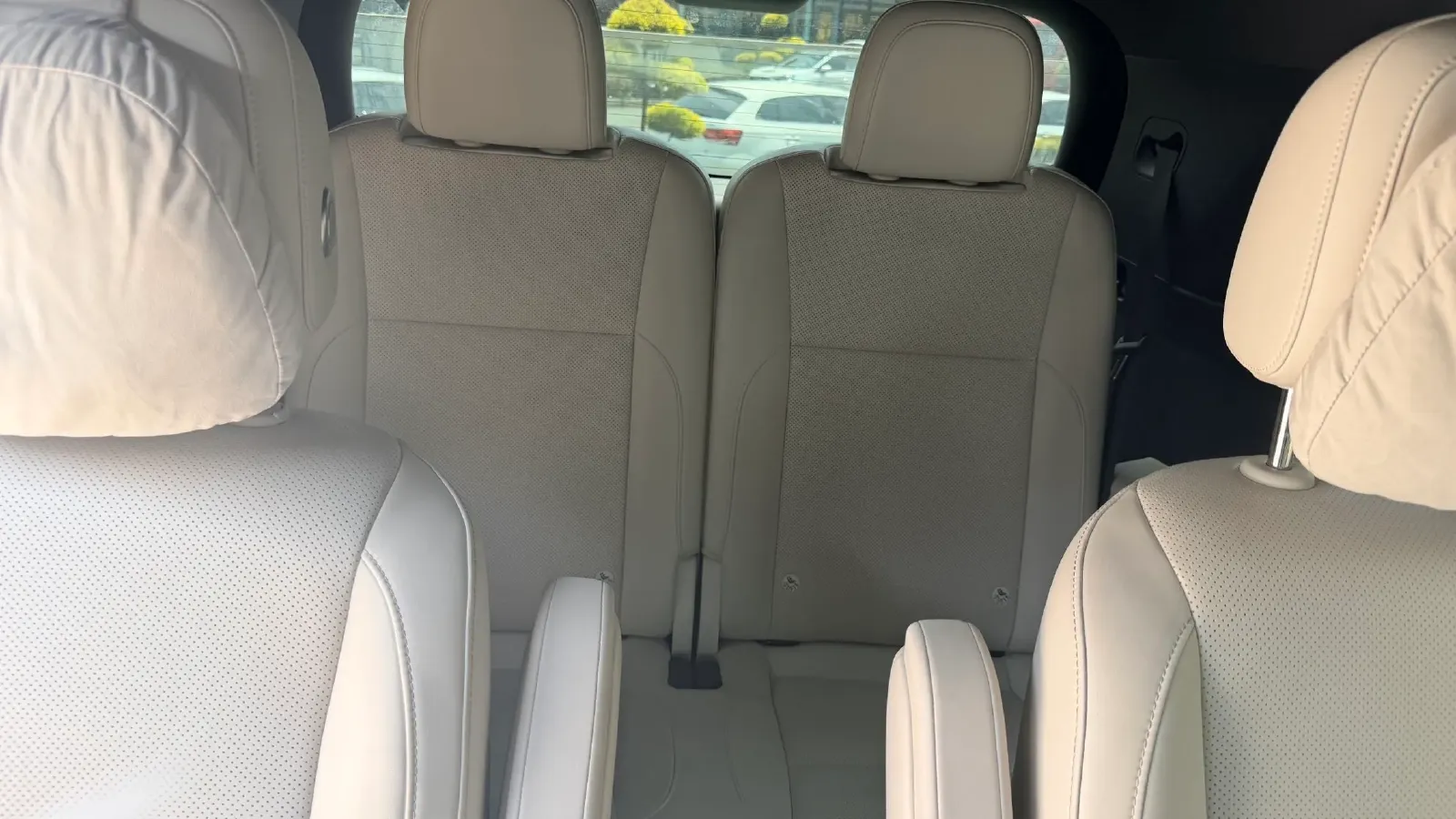 2023 Li L7 Range Extended 154HP REEV 40.9KWH,autocango,china used car exporter,china ev exporter,chinese used car exporter,chinese used ev exporter