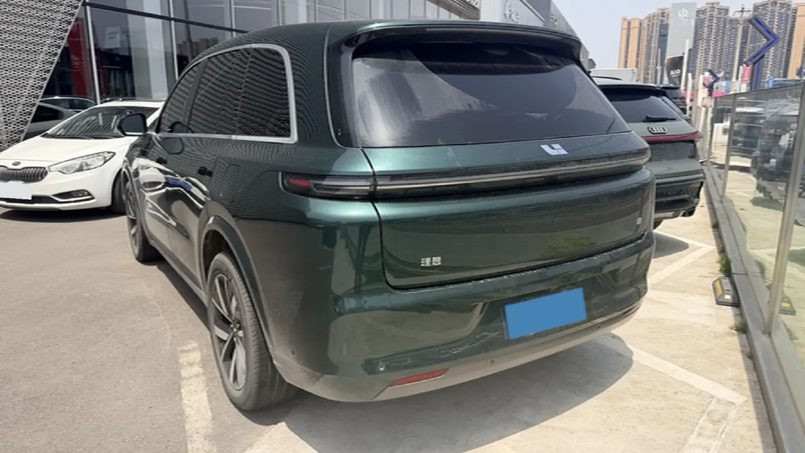 2023 Li L7 Range Extended 154HP REEV 40.9KWH,autocango,china used car exporter,china ev exporter,chinese used car exporter,chinese used ev exporter