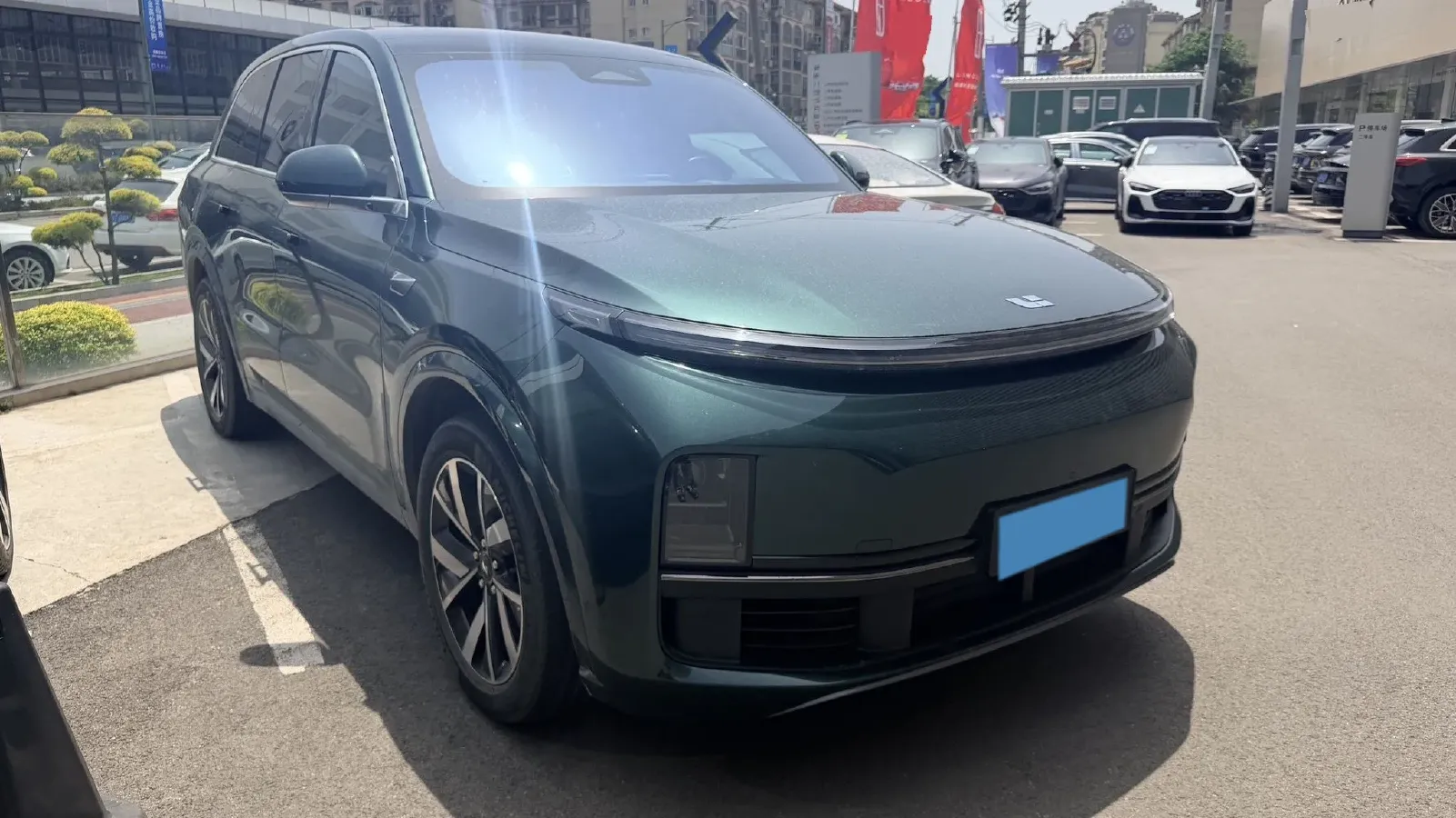 2023 Li L7 Range Extended 154HP REEV 40.9KWH,autocango,china used car exporter,china ev exporter,chinese used car exporter,chinese used ev exporter