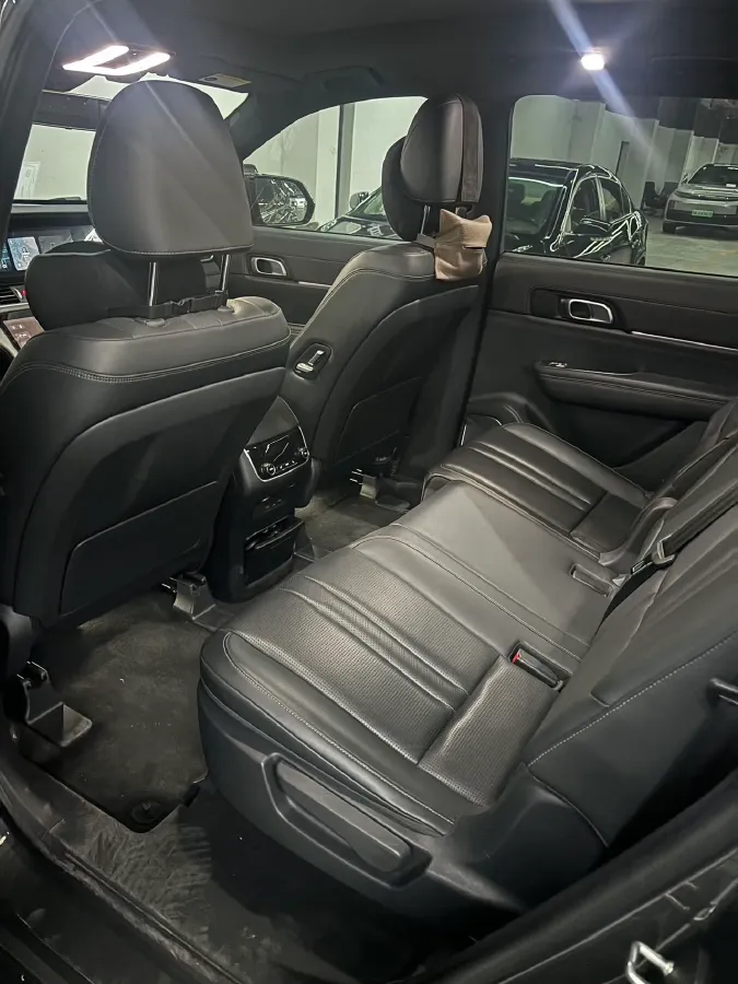 2020 Li ONE Range Extended 131HP REEV 40.5KWH,autocango,china used car exporter,china ev exporter,chinese used car exporter,chinese used ev exporter