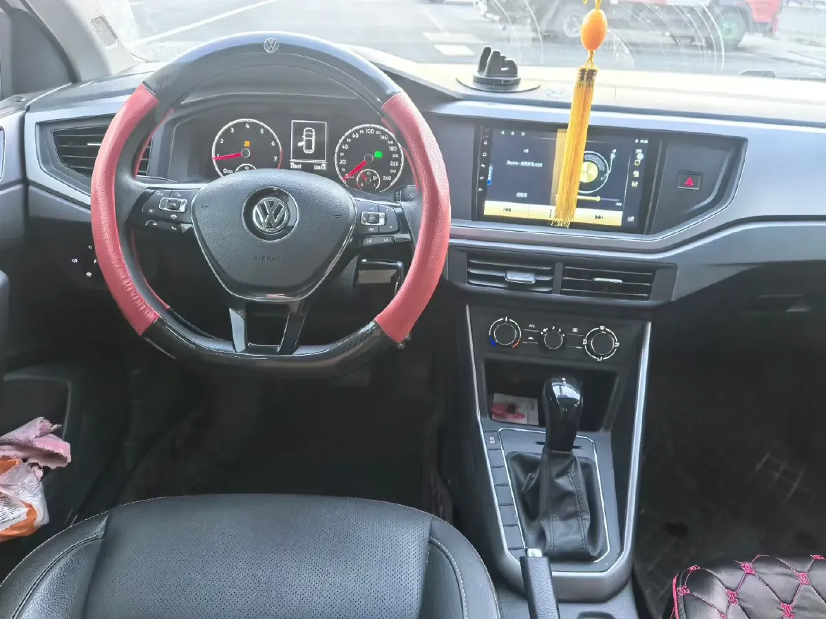 2019 Volkswagen Polo 1.5L 113HP L4 6AT,autocango,china used car exporter,china ev exporter,chinese used car exporter,chinese used ev exporter