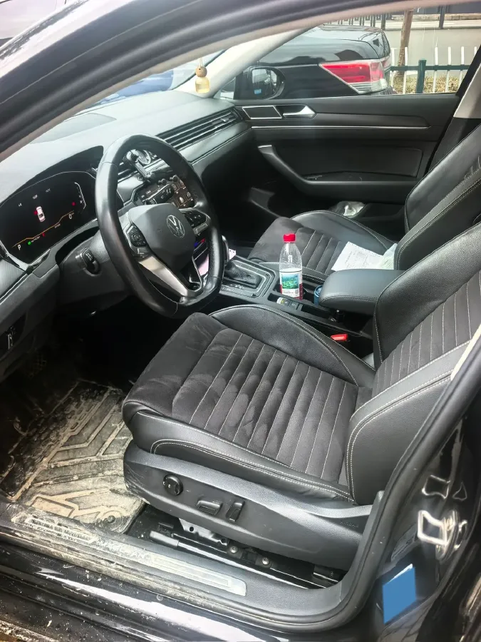 2020 Volkswagen Magotan 2.0T 186HP L4 7DCT,autocango,china used car exporter,china ev exporter,chinese used car exporter,chinese used ev exporter