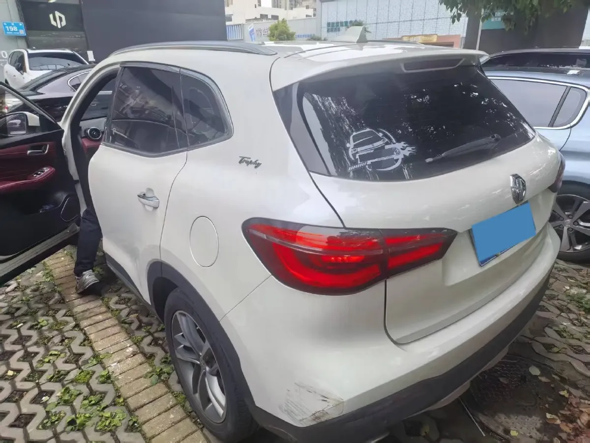 2018 MG HS 2.0T 231HP L4 6DCT,autocango,china used car exporter,china ev exporter,chinese used car exporter,chinese used ev exporter