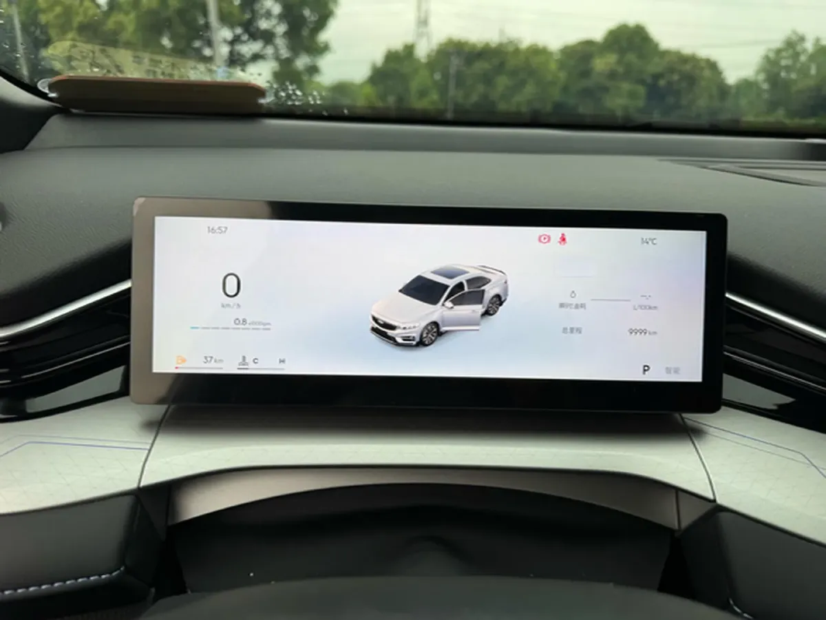 2025 Geely Preface 1.5T 181HP L4 7DCT,autocango,china used car exporter,china ev exporter,chinese used car exporter,chinese used ev exporter