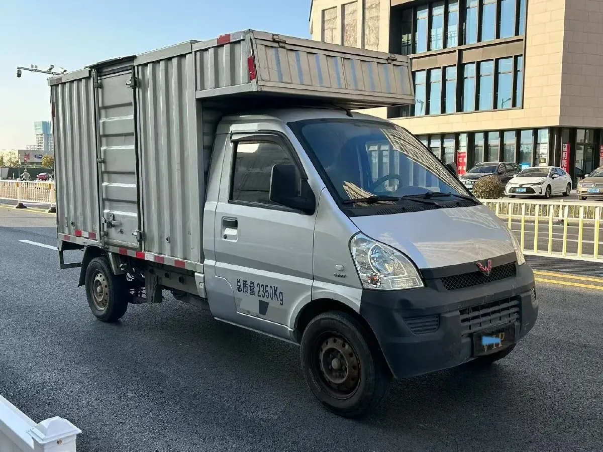 2021 WuLing RongGuang Mini Truck 1.5L 99HP L4 5MT,autocango,china used car exporter,china ev exporter,chinese used car exporter,chinese used ev exporter