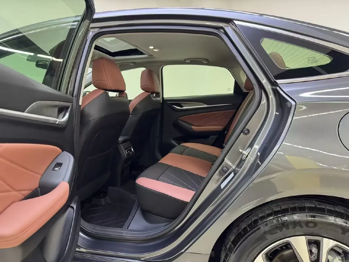 2023 ChangAn Eado 1.4T 160HP L4 7DCT,autocango,china used car exporter,china ev exporter,chinese used car exporter,chinese used ev exporter