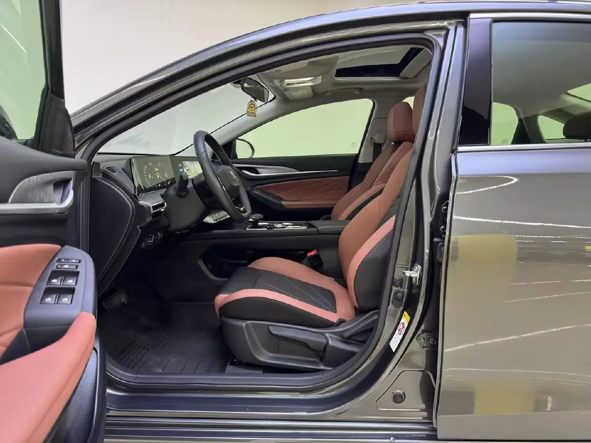 2023 ChangAn Eado 1.4T 160HP L4 7DCT,autocango,china used car exporter,china ev exporter,chinese used car exporter,chinese used ev exporter