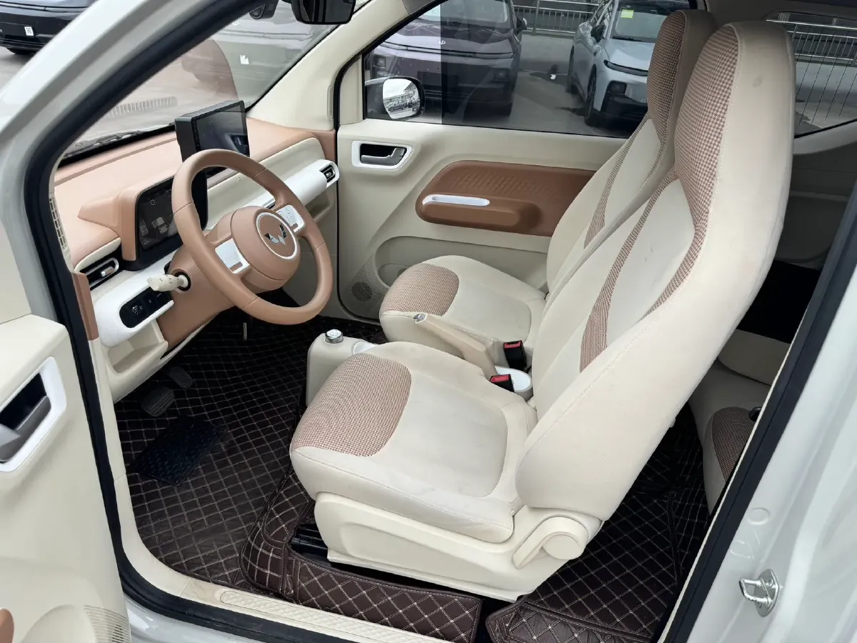 2024 WuLing HongGuang MINI EV BEV 17.3KWH,autocango,china used car exporter,china ev exporter,chinese used car exporter,chinese used ev exporter