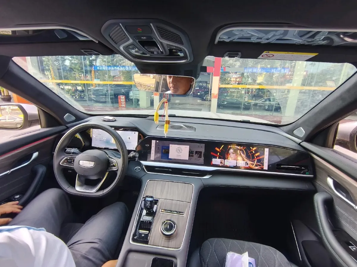 2025 Geely Monjaro 2.0T 238HP L4 8AT,autocango,china used car exporter,china ev exporter,chinese used car exporter,chinese used ev exporter