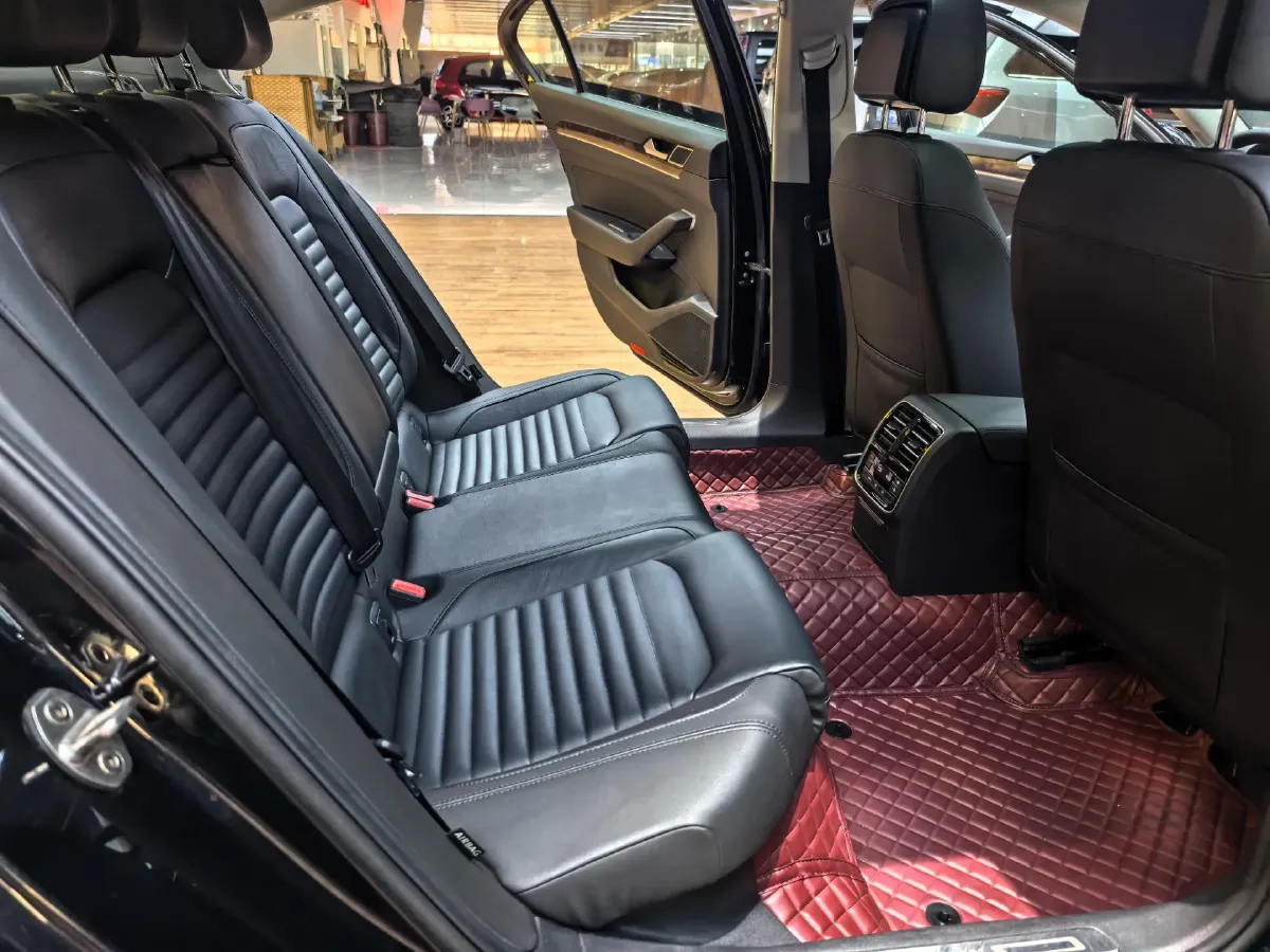 2018 Volkswagen Magotan 1.8T 180HP L4 7DCT,autocango,china used car exporter,china ev exporter,chinese used car exporter,chinese used ev exporter