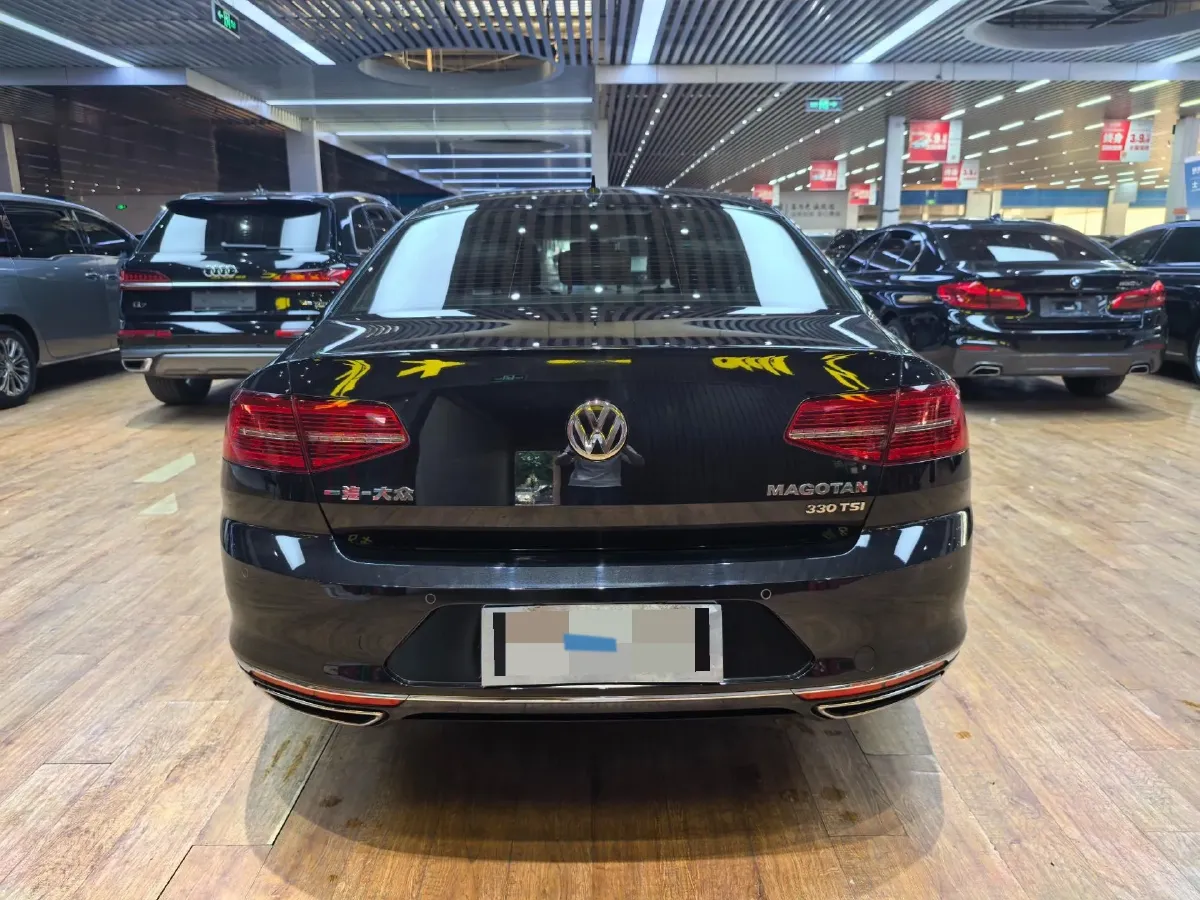 2018 Volkswagen Magotan 1.8T 180HP L4 7DCT,autocango,china used car exporter,china ev exporter,chinese used car exporter,chinese used ev exporter