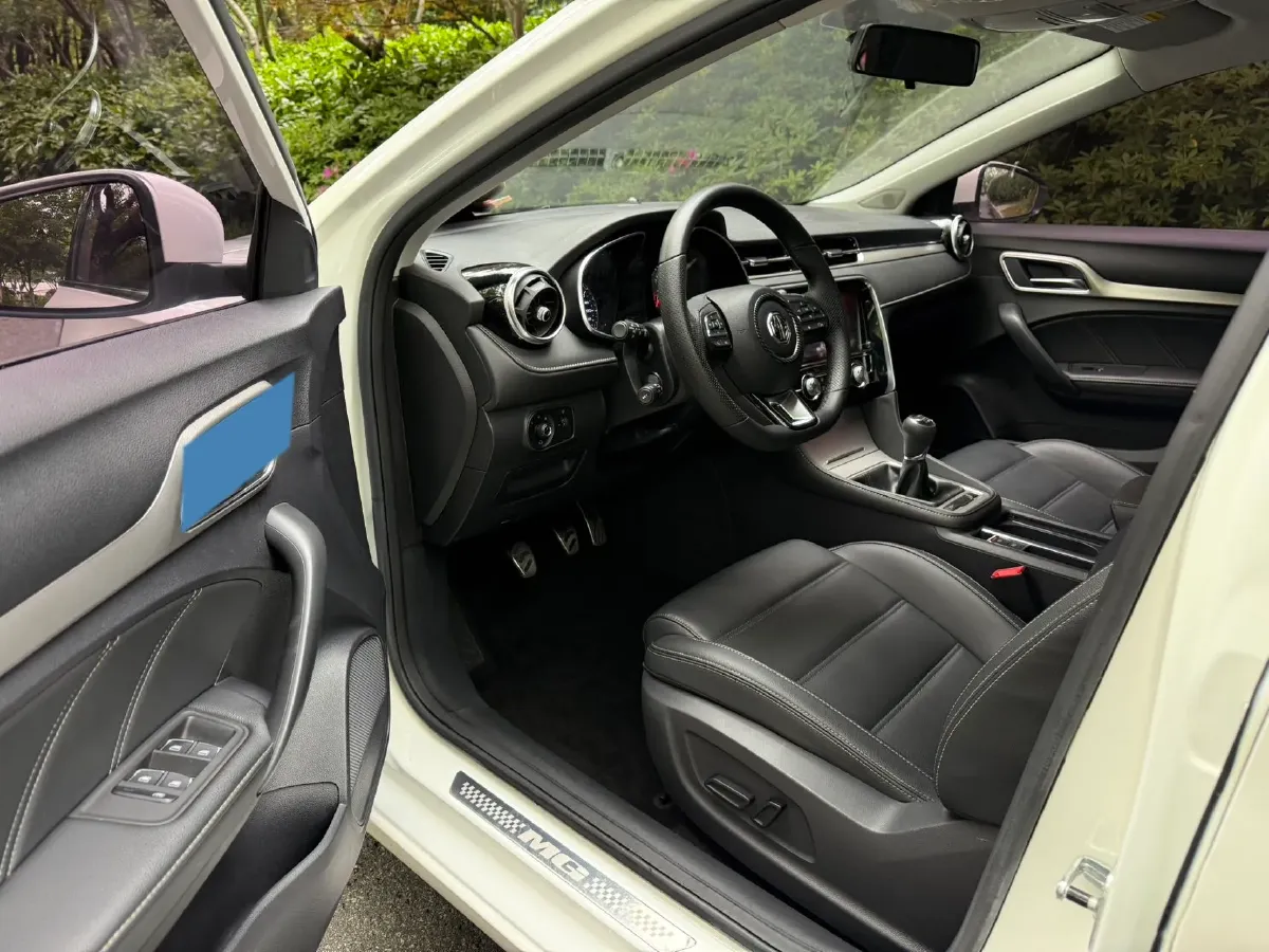 2019 MAXUS XinTu V80 2.5T 136HP L4 6AMT,autocango,china used car exporter,china ev exporter,chinese used car exporter,chinese used ev exporter