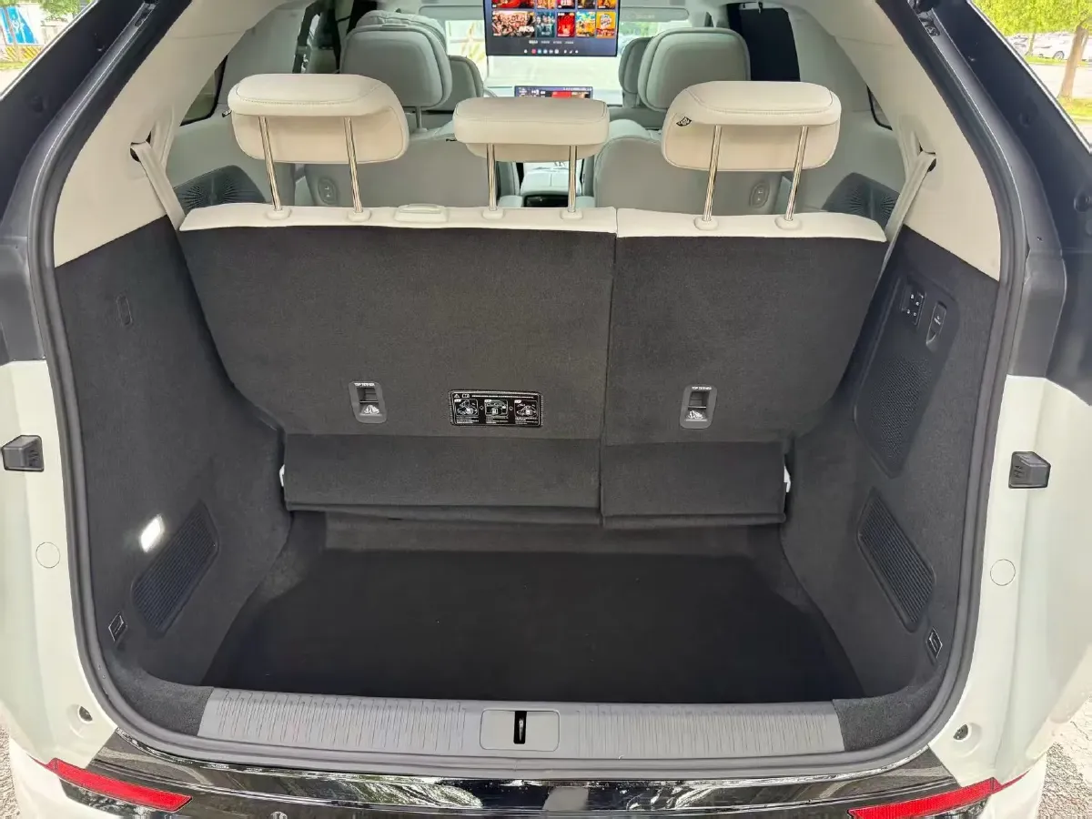 2026 Xpeng X9 REEV 150HP REEV,autocango,china used car exporter,china ev exporter,chinese used car exporter,chinese used ev exporter