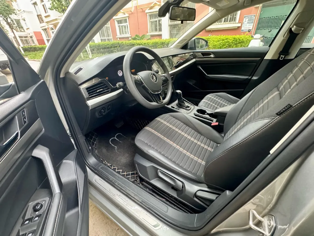 2021 Volkswagen Lavida 1.4T 150HP L4 7DCT,autocango,china used car exporter,china ev exporter,chinese used car exporter,chinese used ev exporter