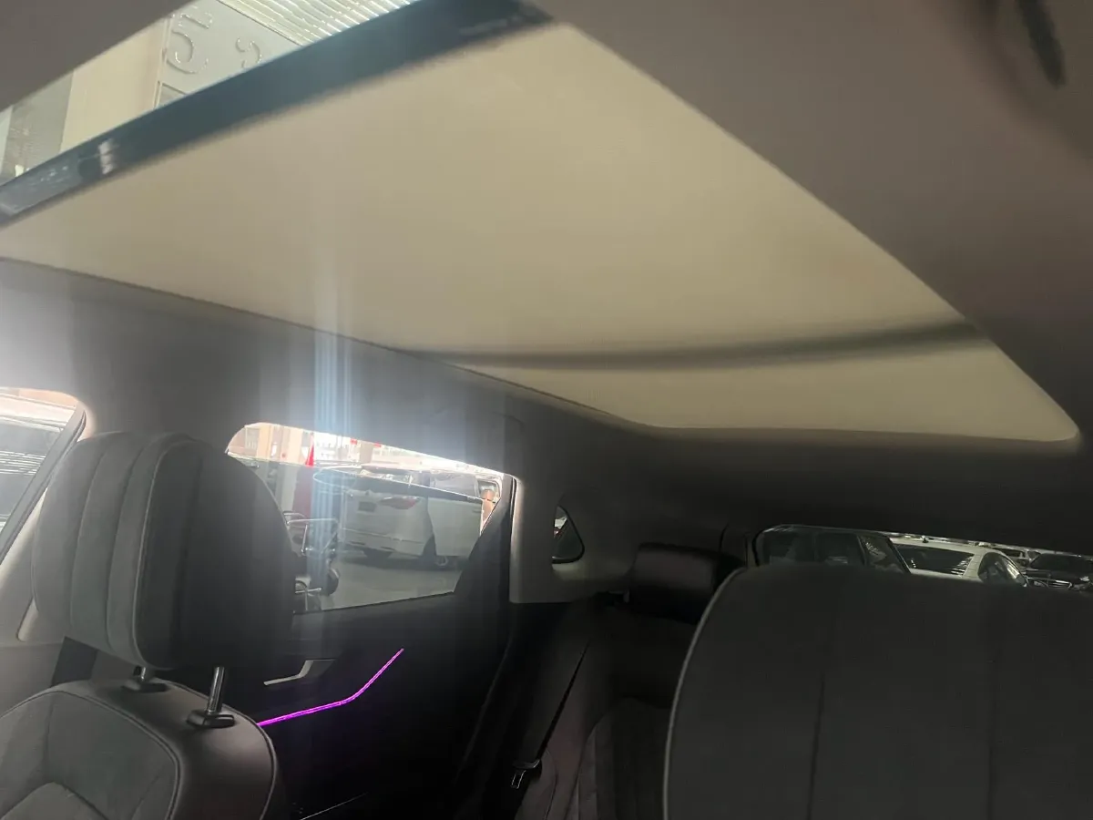 2019 HongQi HS5 2.0T 224HP L4 6AT,autocango,china used car exporter,china ev exporter,chinese used car exporter,chinese used ev exporter