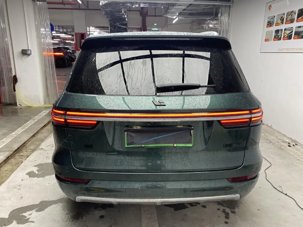 2021 Li ONE Range Extended 131HP REEV 40.5KWH,autocango,china used car exporter,china ev exporter,chinese used car exporter,chinese used ev exporter