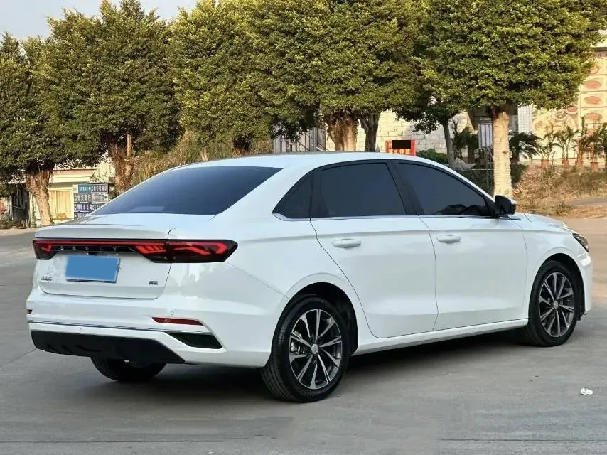 2025 Geely Emgrand 1.5L 127HP L4 CVT,autocango,china used car exporter,china ev exporter,chinese used car exporter,chinese used ev exporter