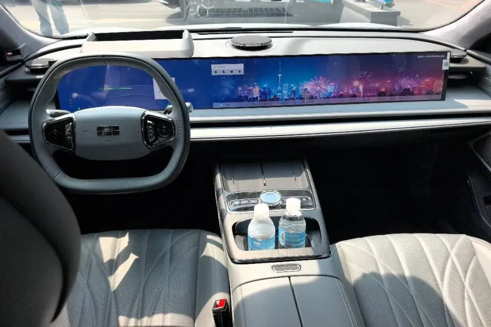 2025 Geely Galaxy E8 BEV 76KWH,autocango,china used car exporter,china ev exporter,chinese used car exporter,chinese used ev exporter