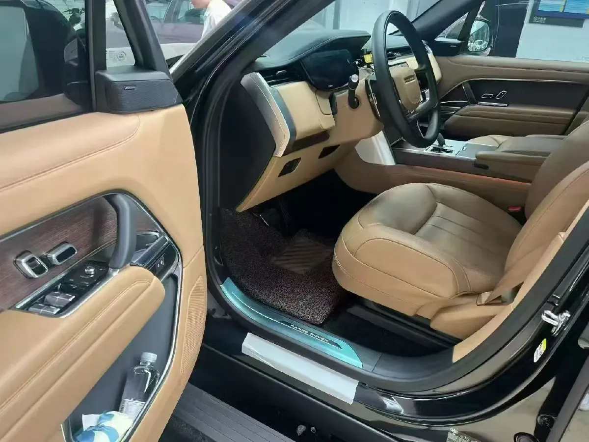 2025 Land Rover Range Rover 3.0T 400HP L6 8AT,autocango,china used car exporter,china ev exporter,chinese used car exporter,chinese used ev exporter
