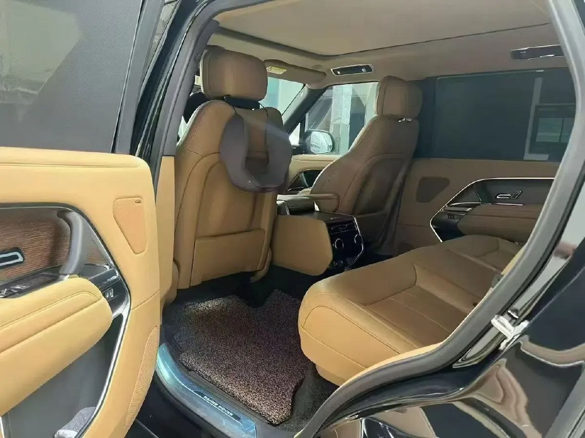 2025 Land Rover Range Rover 3.0T 400HP L6 8AT,autocango,china used car exporter,china ev exporter,chinese used car exporter,chinese used ev exporter