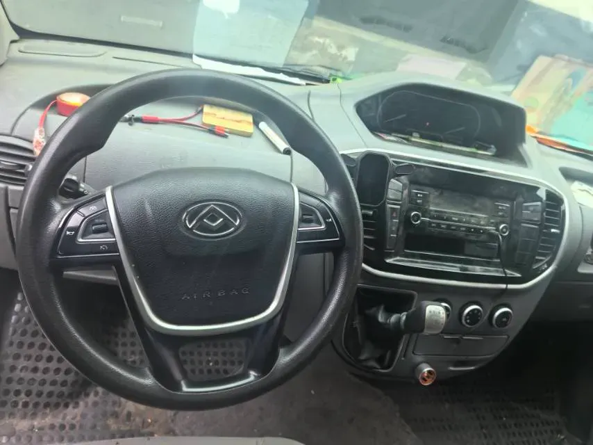 2021 MAXUS XinTu V80 2.0T 127HP L4 6MT,autocango,china used car exporter,china ev exporter,chinese used car exporter,chinese used ev exporter